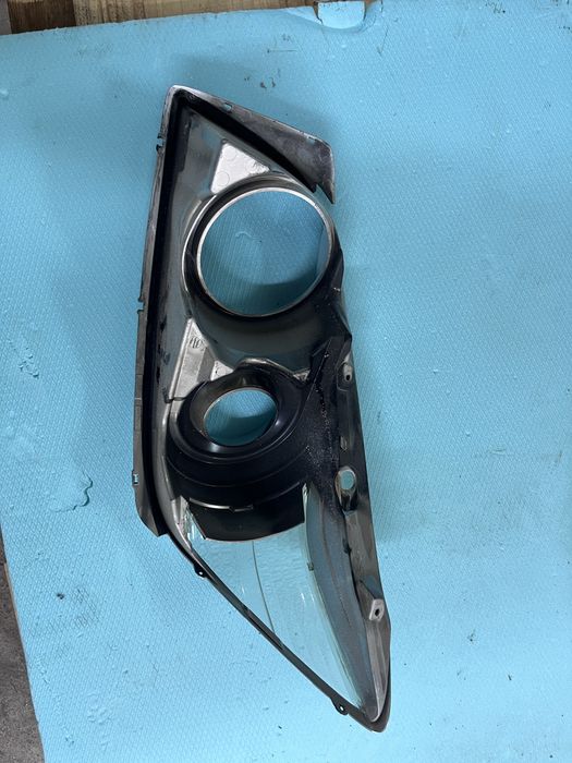 Останали части за фар за Тойота RAV4