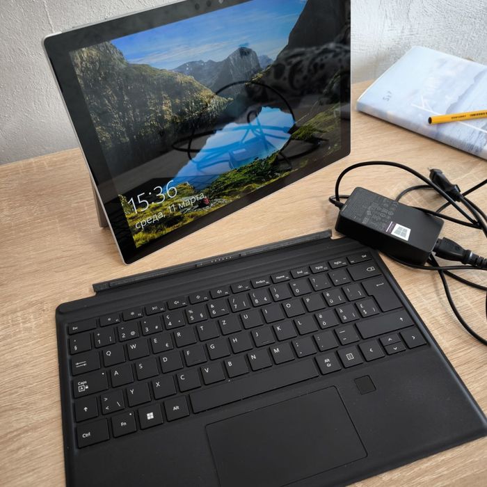 Microsoft Surface Pro 5 4/128GB