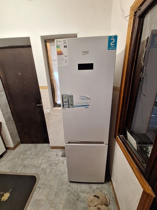 Продам холодильник