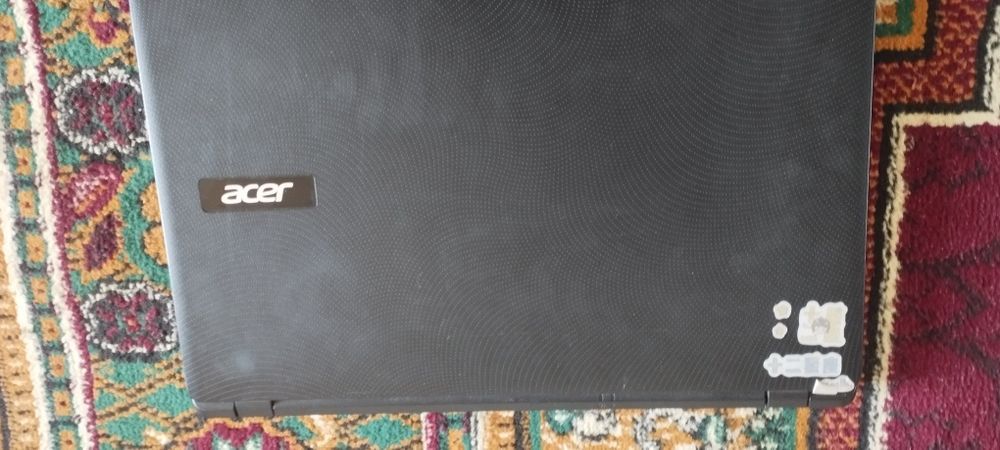 Noutbouklar 3 yil kafoloti bilan