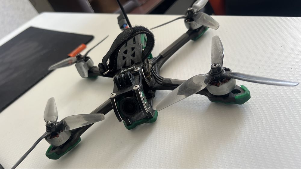 Продам FPV дрон GEPRC Mark 5