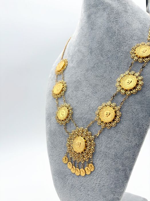 Уникално златно колие 14К – ориенталски дизайн с монети