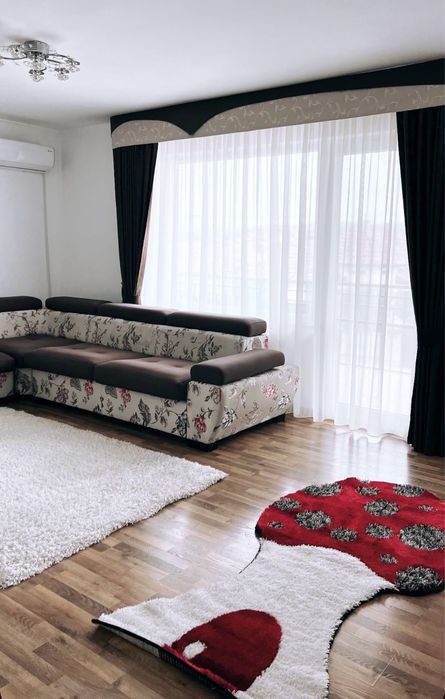 Inchiriez apartament