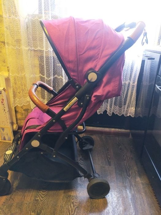 Коляска прогулочная (складная)