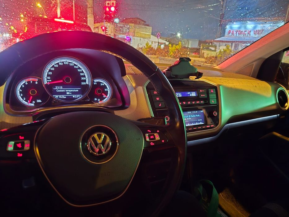 Volkswagen Vw Up! Trapa panoramic climatronic ediție speciala FULL