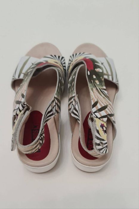 Босоножки Pikolinos