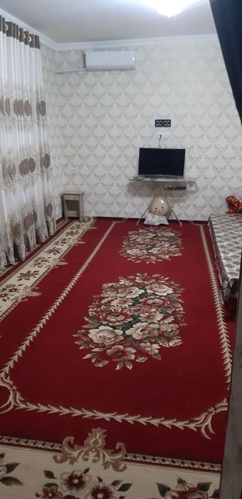 Hovli sotiladi; 9 soʻtixlik.