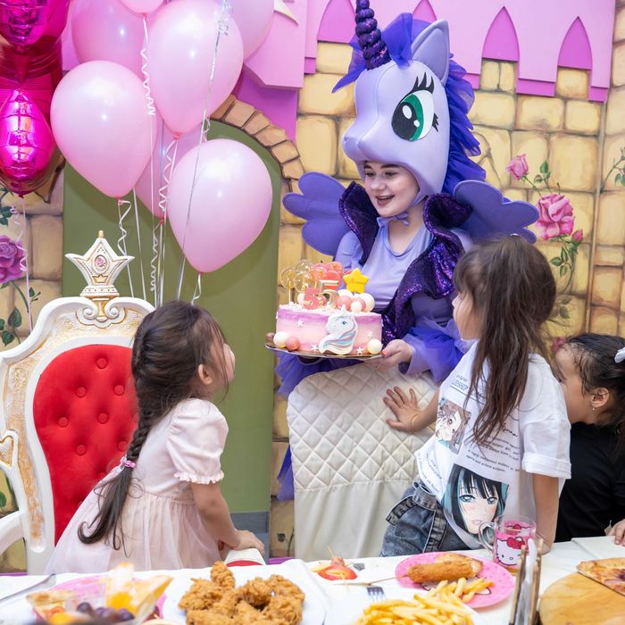 Продам костюмы аниматоров