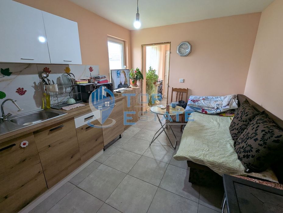 Ремонтирана тухлена къща в село Добри дял, обл. Велико Търново