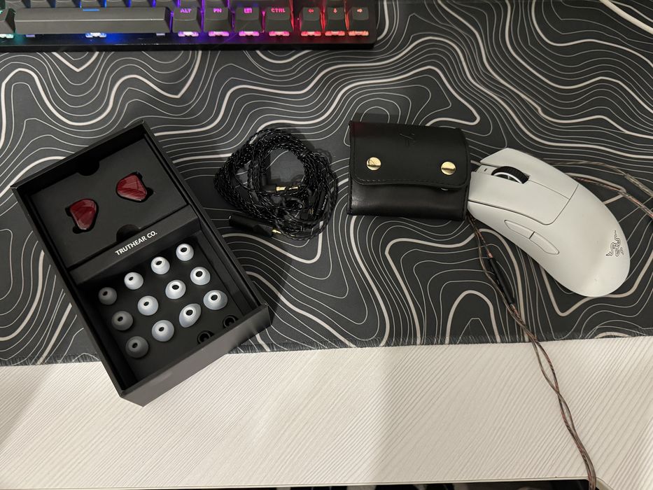 Truthear zero red
