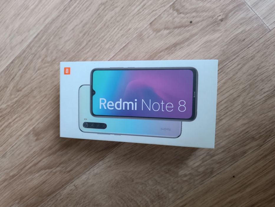 Продам смартфон редми нот 8, память 4/64, на запчасти.