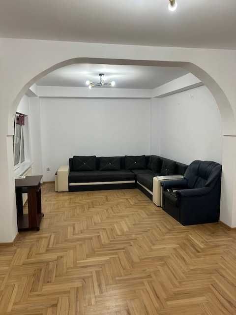 Casă curte-sediu firmă–4 cam+parcare, metrou Crângași/Petrache Poenaru