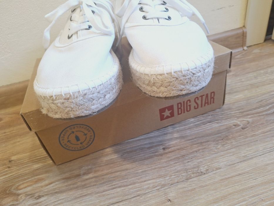 Дамски бели еспадрили