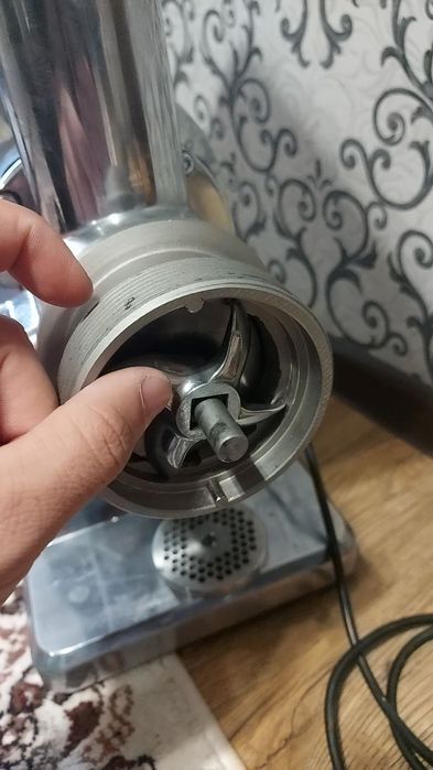 Мясорубка сотилади