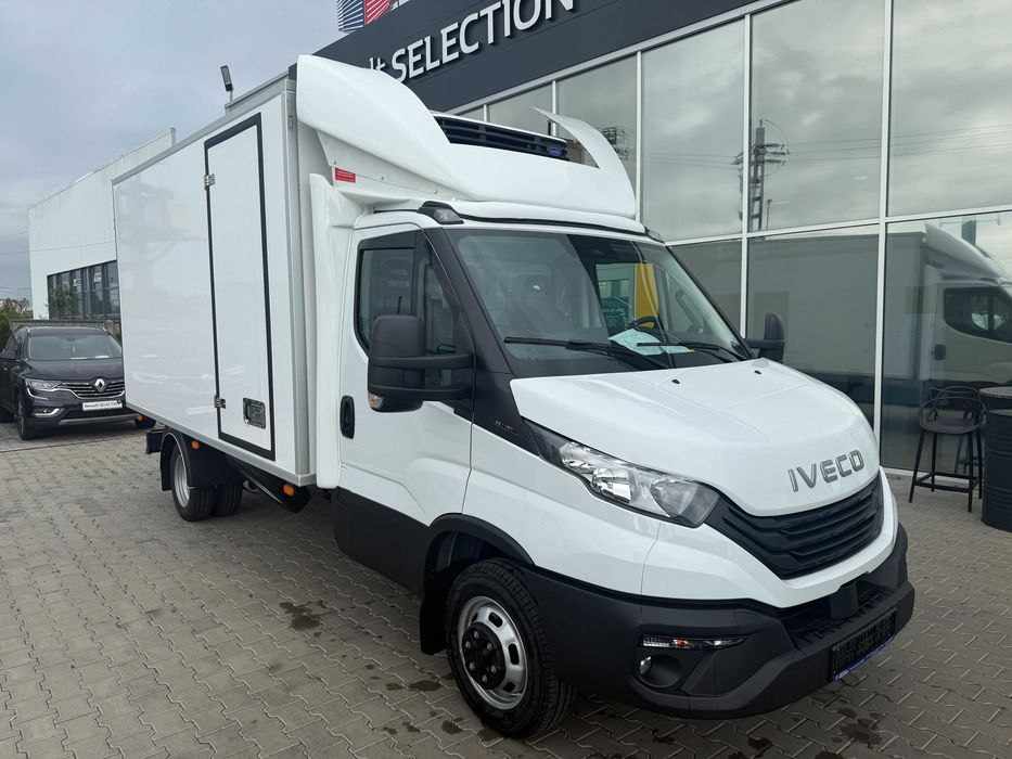 Autoutilitare Iveco DAILY si Renault MASTER