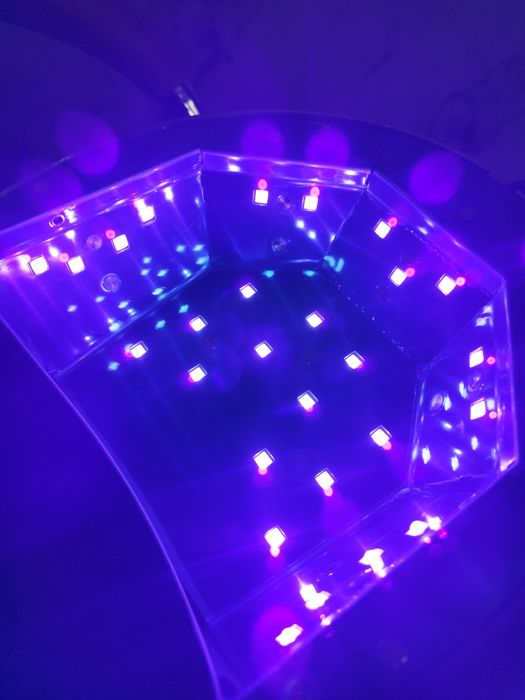 Лампа за гел лак Black bottle