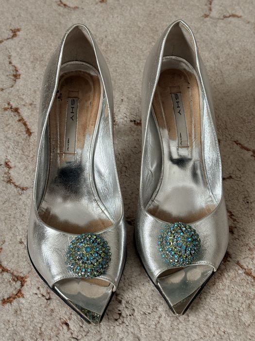 SHY оригинал. Кожа. Лак