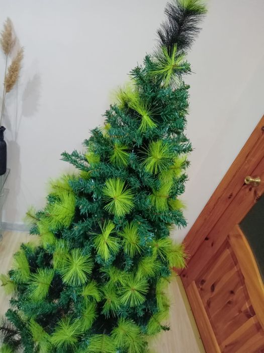 Ёлка искусственная