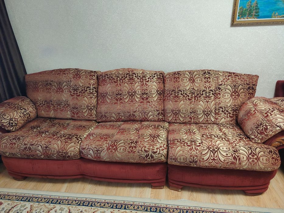 Продам диван с креслом