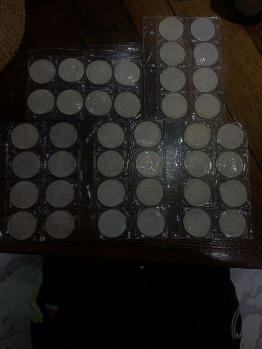 Голям лот от 40 броя колекционерски монети / реплики в защитни джобове
