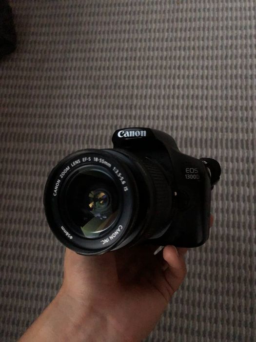Canon 1300 D 55 abektiv  ishlashiga gap yoq aybi yoq omoqchi boganlar