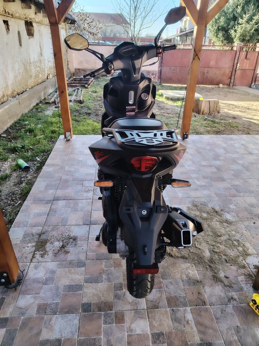 Vând scuter nou motor de 50