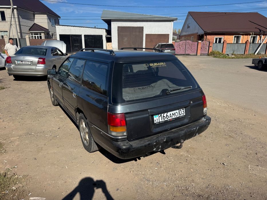 Продам Субару Легаси 93 год