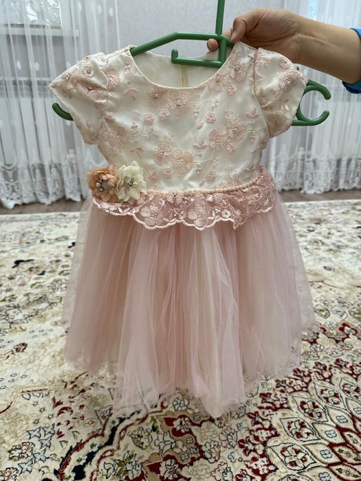 Продам детский платье