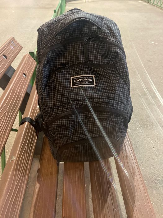Продам рюкзак DAKINE
