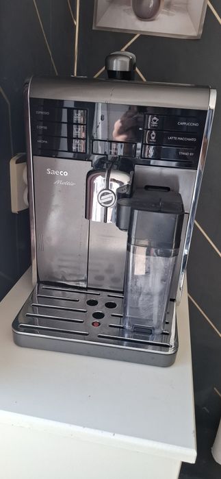 Vând aparat de cafea saeco