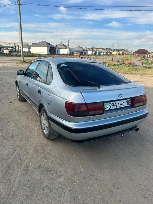 Семей Toyota carina e 1995