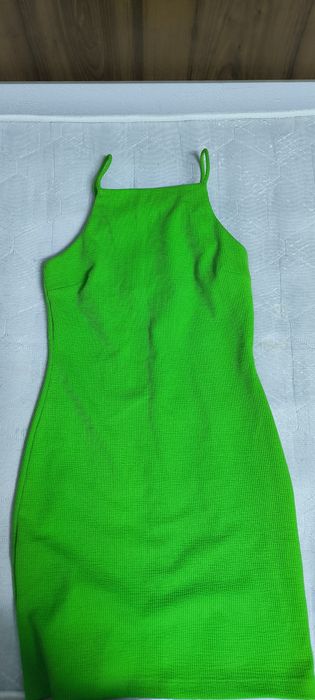 Rochie scurtă damă verde aprins cu bretele, mărimea  S, nouă