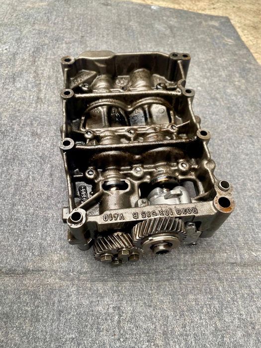 Vând  Motor 2.0TDI