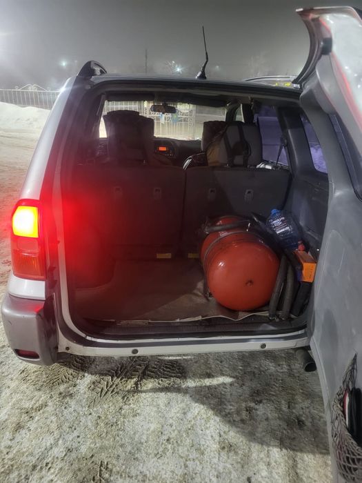 Toyota Rav 4 2002 /объем 2