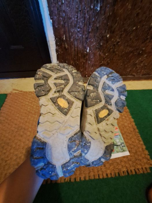 Bocanci trekking Hoka Toa