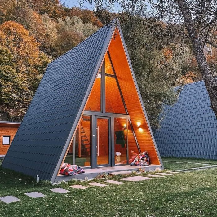 Executam cabane A frame