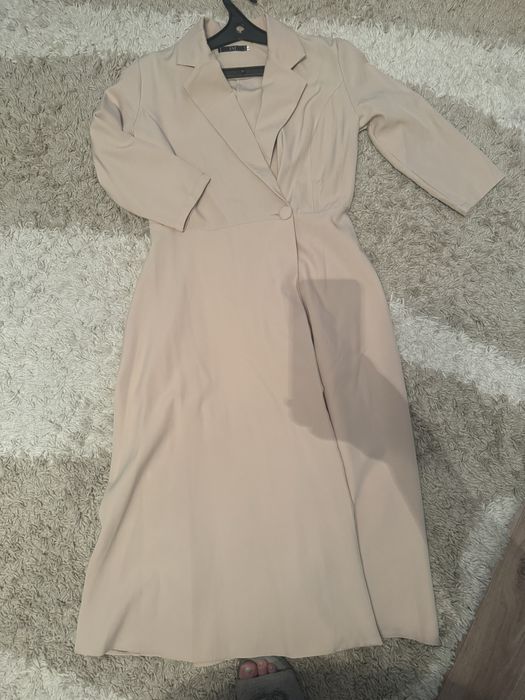 Продам платье женское