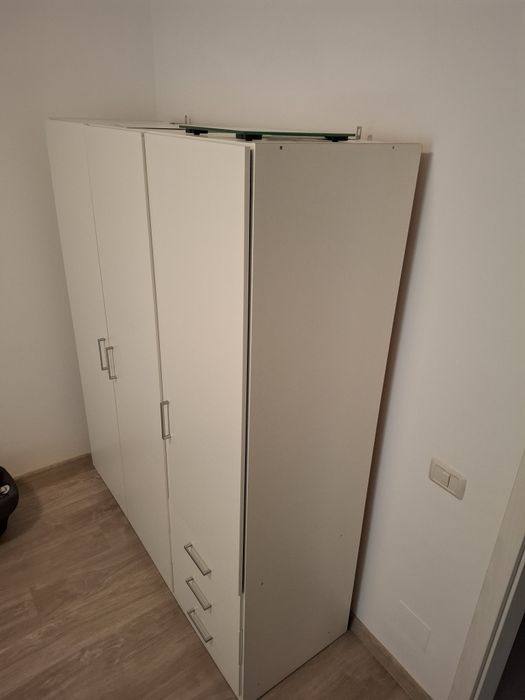 Dulap FANDRUP 145x176 3 uși 3 sertare alb ( șifonier )
Folie
, 
HDF (P