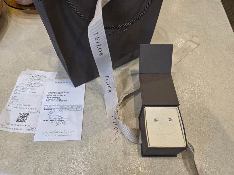 Детски обеци от бяло злато с диамант - цвете - Teilor