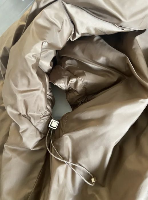 Яке олекотено  естествен пух мах Маra