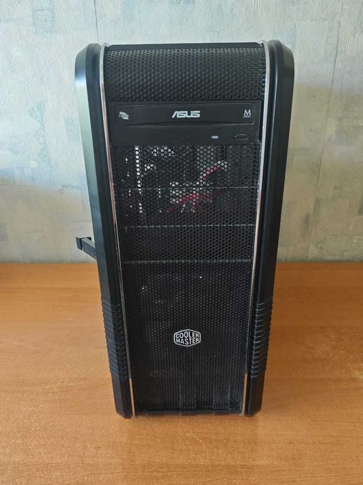 Продам корпус Cooler Master с дисководом Asus