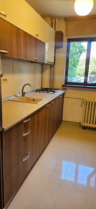 Inchiriez apartament cu 2 camere in Dristor