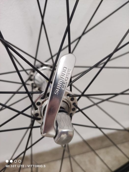 Предна шосейна капла с главина Shimano 105