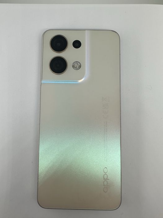 OPPO Reno 8 5G – 256 GB / 8 GB RAM – Shimmer Gold – Full Box – Stare excelentă