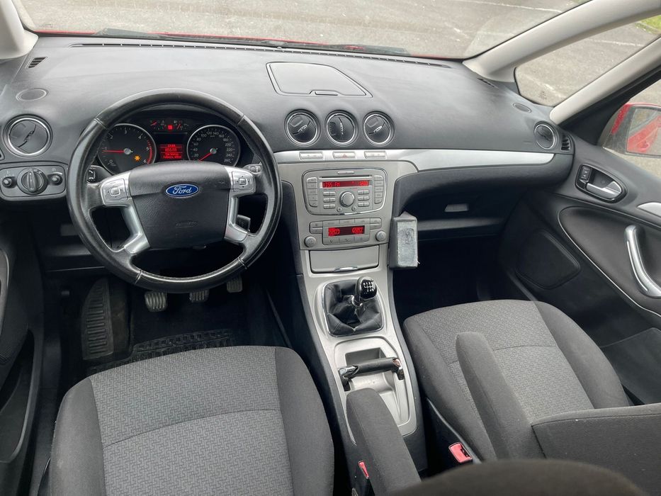Ford galaxy 7 locuri