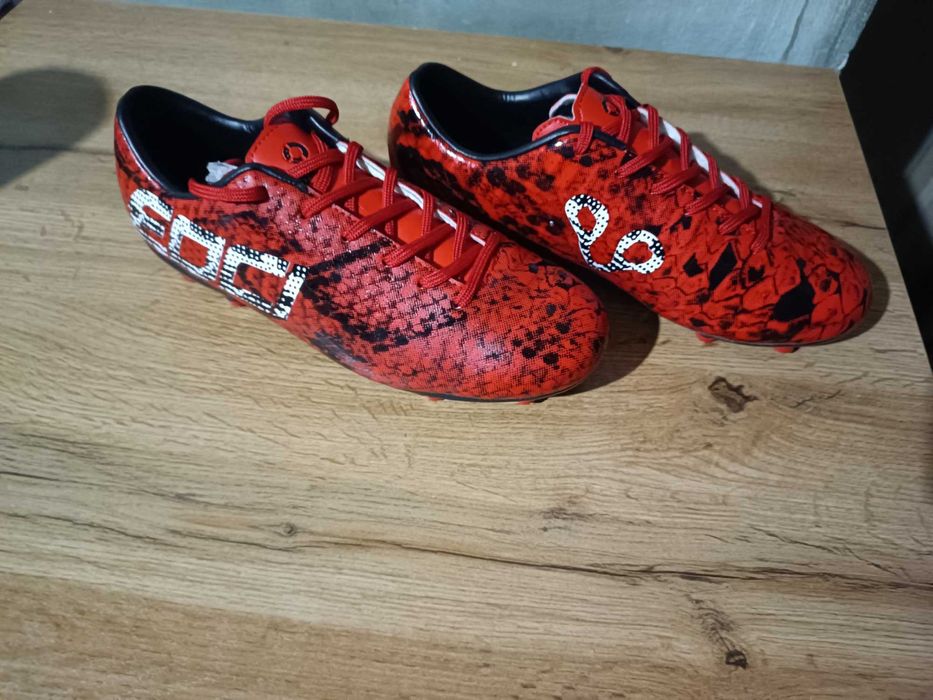 Новый Бутсы Новый