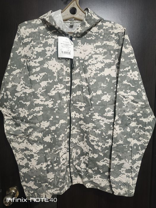 Продам новый костюм