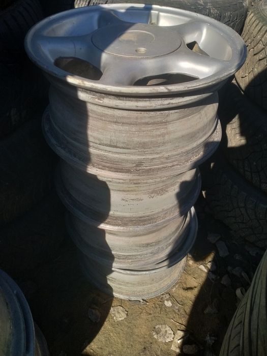 Продам диски на ВАЗ R13