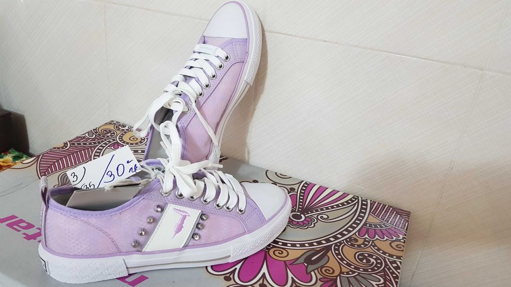 Продавам Дамски Обувки НОВИ