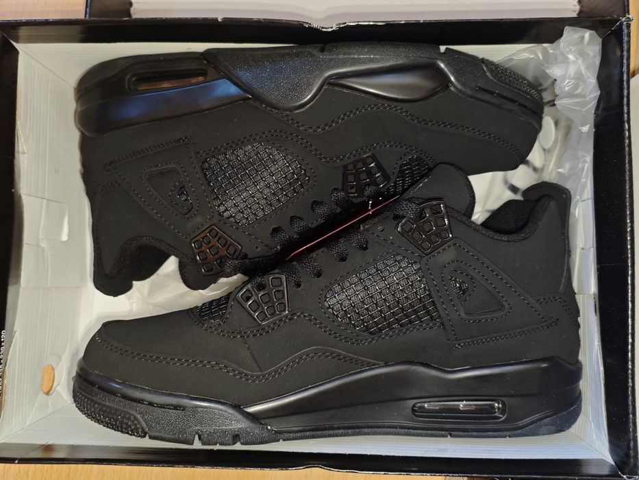 Jordan 4 Black Cat